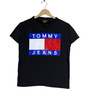 Vintage Tommy Jeans Bootleg Logo Tee Medium